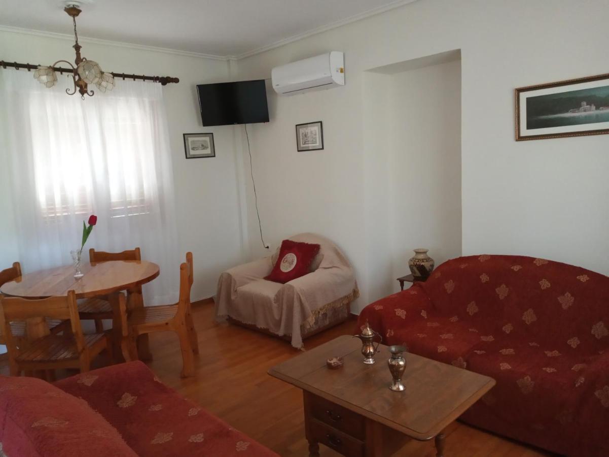 Apartmán Manousi 1- Ground Floor Mystras Exteriér fotografie
